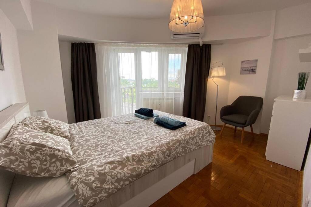 Ferienwohnung New Luxury Flat In Front Of The Parliament At Unirii Bukarest Exterior foto