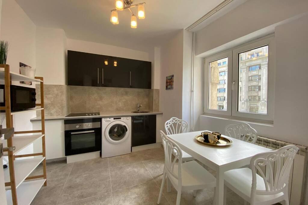 Ferienwohnung New Luxury Flat In Front Of The Parliament At Unirii Bukarest Exterior foto